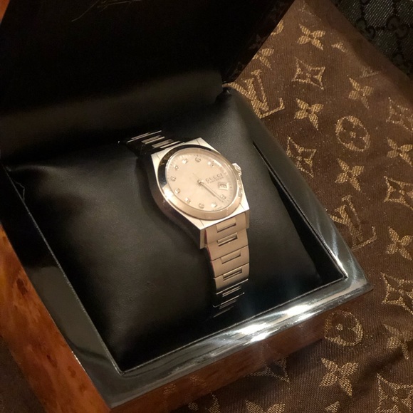 Gucci Pantheon Watch - Picture 7 of 7